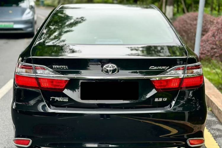 Used Toyota Camry 2016 2.0G 10th Anniversary Leading Edition Exterior 6