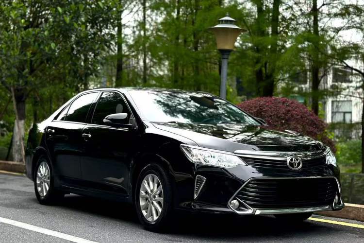 Used Toyota Camry 2016 2.0G 10th Anniversary Leading Edition Exterior 7