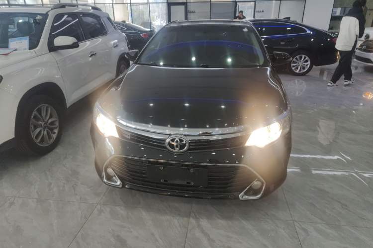 Used Toyota Camry 2016 2.0G 10th Anniversary Leading Edition Front