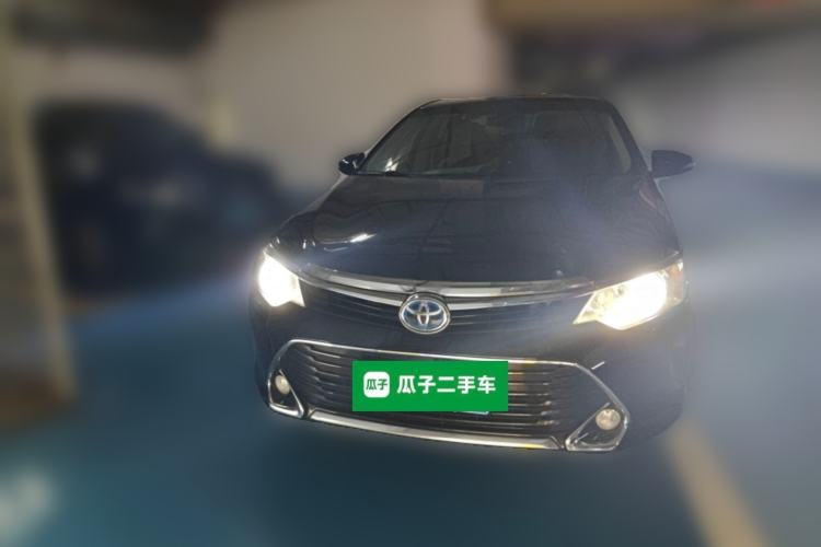 Used Toyota Camry 2016 Dual-Engine 2.5 HG 10th Anniversary Deluxe Navigation Edition Front