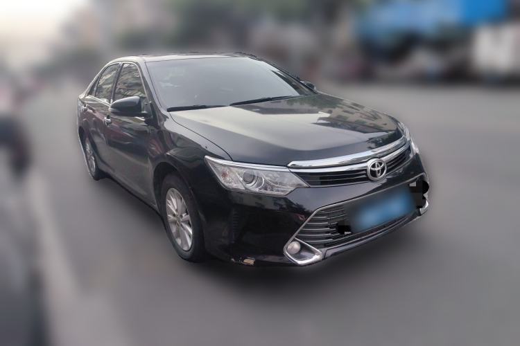 Used Toyota Camry 2016 2.0G 10th Anniversary Leading Edition Front Right 45 Deg