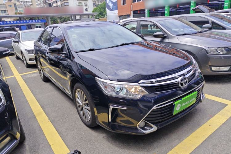 Used Toyota Camry 2016 2.5G 10th Anniversary Deluxe Navigation Edition Front Right 45 Deg