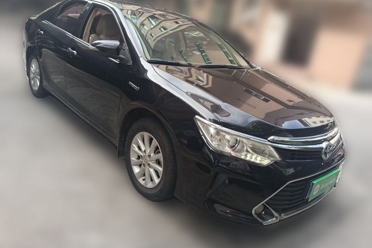 Used Toyota Camry 2016 Dual-Engine 2.5 HG 10th Anniversary Deluxe Navigation Edition Front Right 45 Deg