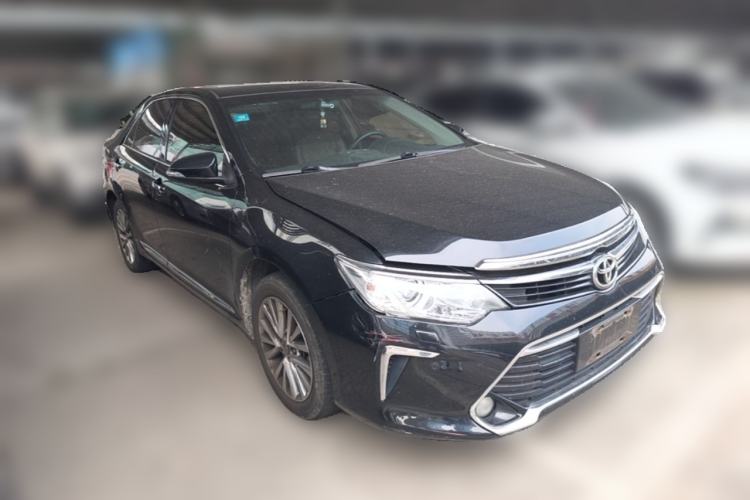 Used Toyota Camry 2016 2.5G 10th Anniversary Deluxe Navigation Edition Front Right 45 Deg