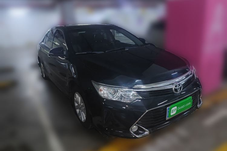 Used Toyota Camry 2016 2.0G 10th Anniversary Leading Edition Front Right 45 Deg
