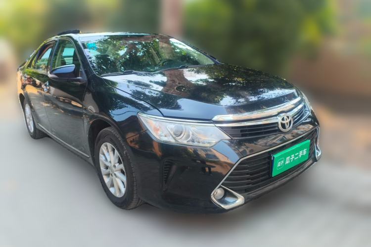 Used Toyota Camry 2016 2.0E 10th Anniversary Elite Edition Front Right 45 Deg