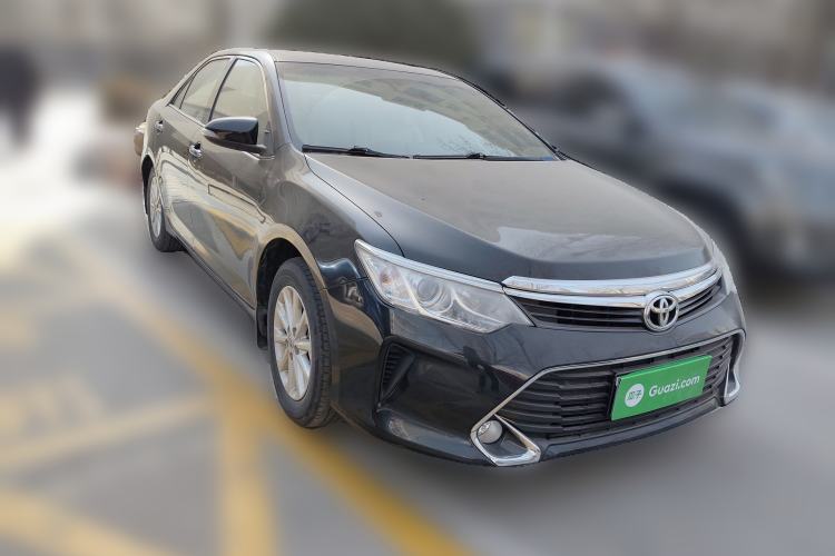 Used Toyota Camry 2016 2.0G 10th Anniversary Leading Edition Front Right 45 Deg
