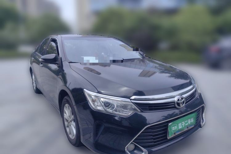 Used Toyota Camry 2016 2.0G 10th Anniversary Leading Edition Front Right 45 Deg