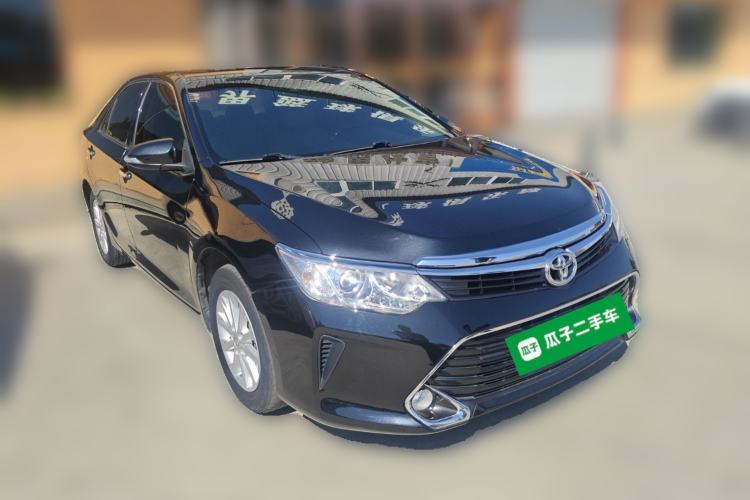 Used Toyota Camry 2016 2.0G 10th Anniversary Leading Edition Front Right 45 Deg