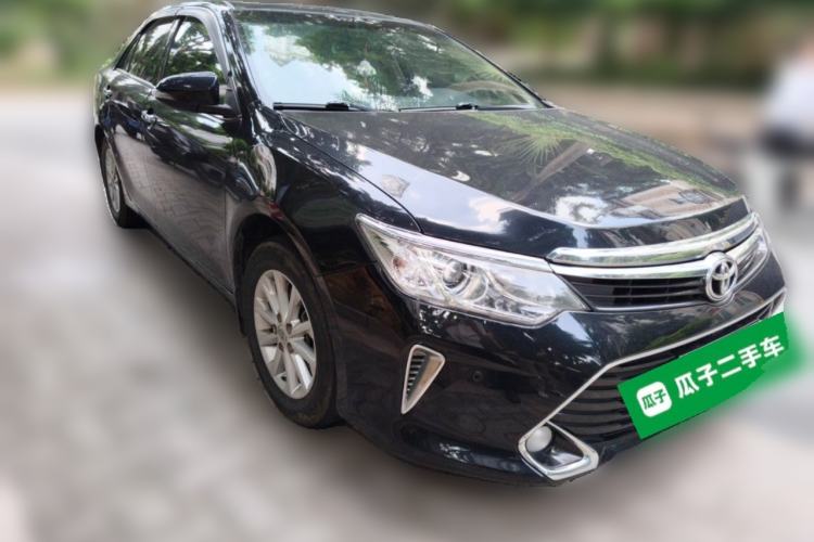 Used Toyota Camry 2016 2.0G 10th Anniversary Leading Edition Front Right 45 Deg