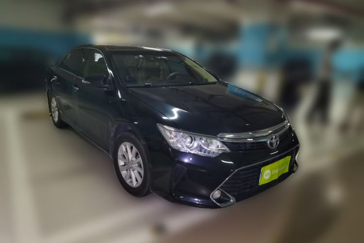 Used Toyota Camry 2016 2.0G 10th Anniversary Leading Edition Front Right 45 Deg