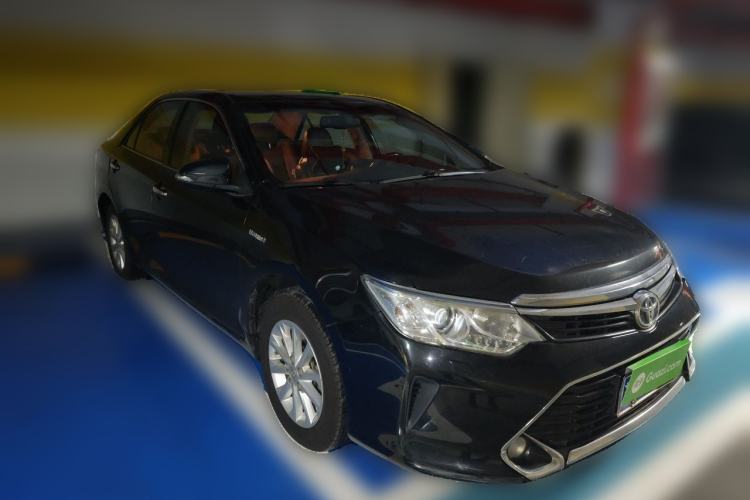 Used Toyota Camry 2016 Dual-Engine 2.5 HG 10th Anniversary Deluxe Navigation Edition Front Right 45 Deg