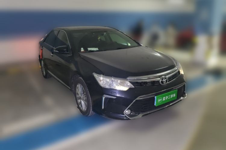 Used Toyota Camry 2016 2.5G 10th Anniversary Deluxe Navigation Edition Front Right 45 Deg