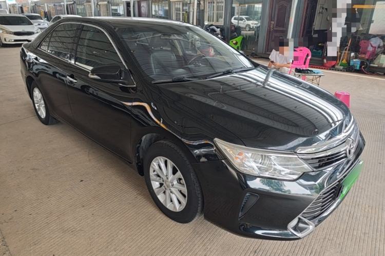 Used Toyota Camry 2016 2.0G 10th Anniversary Leading Edition Front Right 45 Deg