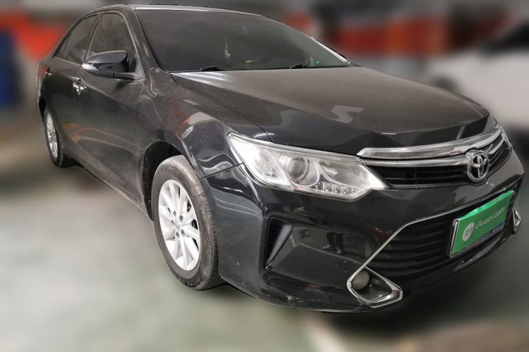 Used Toyota Camry 2016 2.0G 10th Anniversary Leading Edition Front Right 45 Deg