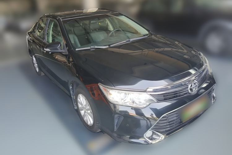 Used Toyota Camry 2016 2.0G 10th Anniversary Leading Edition Front Right 45 Deg