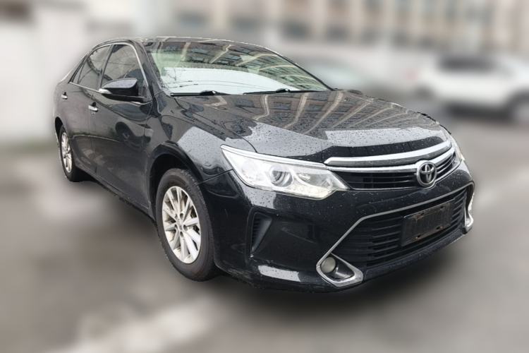 Used Toyota Camry 2016 2.0G 10th Anniversary Leading Edition Front Right 45 Deg