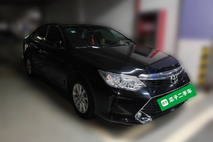 Used Toyota Camry 2016 2.0G 10th Anniversary Leading Edition Front Right 45 Deg