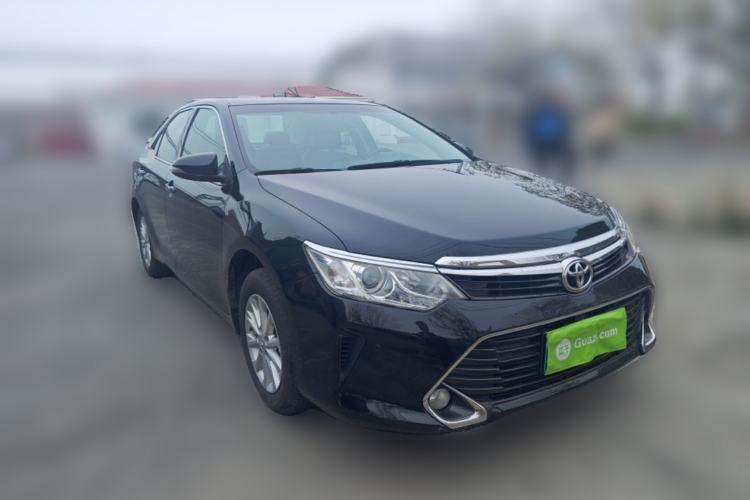 Used Toyota Camry 2016 2.0G 10th Anniversary Leading Edition Front Right 45 Deg