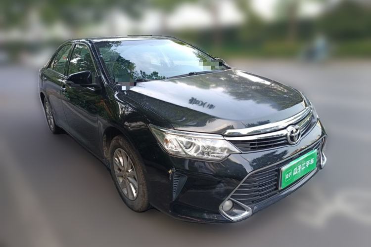 Used Toyota Camry 2016 2.0G 10th Anniversary Leading Edition Front Right 45 Deg