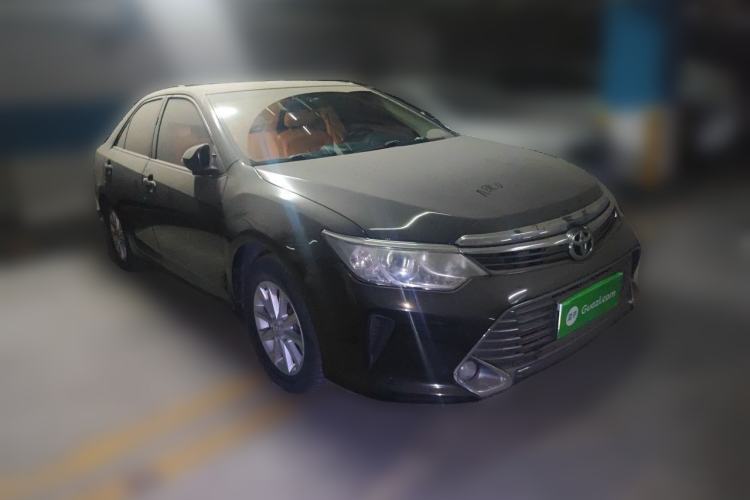 Used Toyota Camry 2016 2.0G 10th Anniversary Leading Edition Front Right 45 Deg