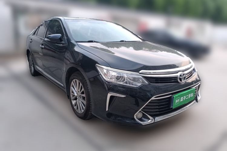 Used Toyota Camry 2016 2.5G 10th Anniversary Deluxe Navigation Edition Front Right 45 Deg