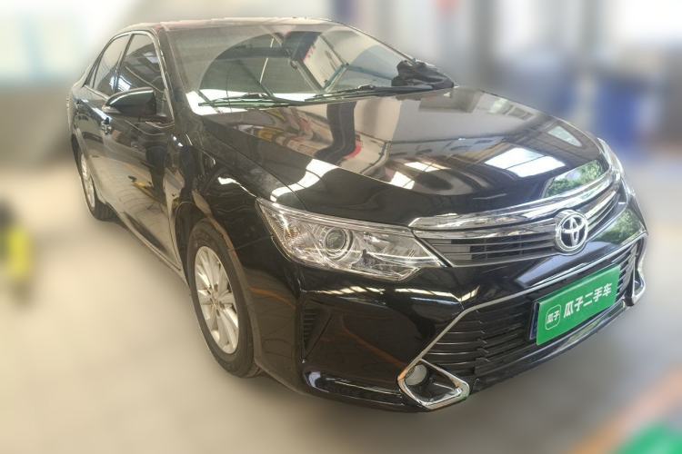 Used Toyota Camry 2016 2.0G 10th Anniversary Leading Edition Front Right 45 Deg