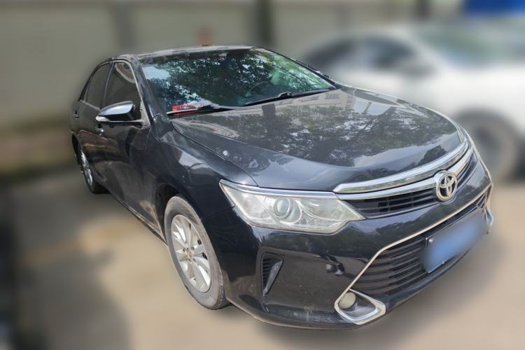 Used Toyota Camry 2016 2.0E 10th Anniversary Elite Edition Front Right 45 Deg