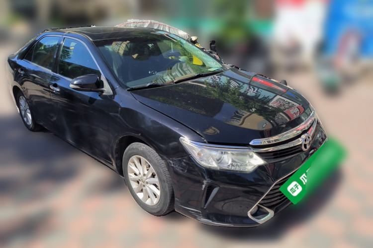 Used Toyota Camry 2016 2.0G 10th Anniversary Leading Edition Front Right 45 Deg