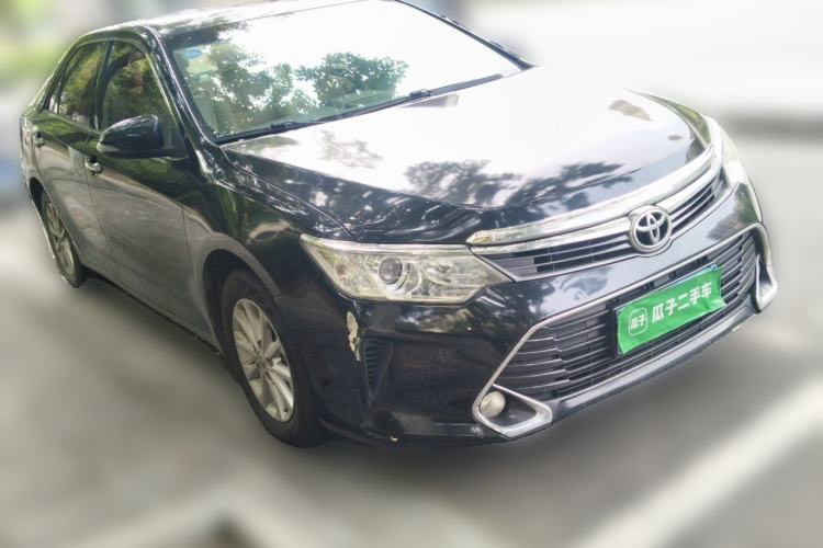 Used Toyota Camry 2016 2.0E 10th Anniversary Elite Edition Front Right 45 Deg