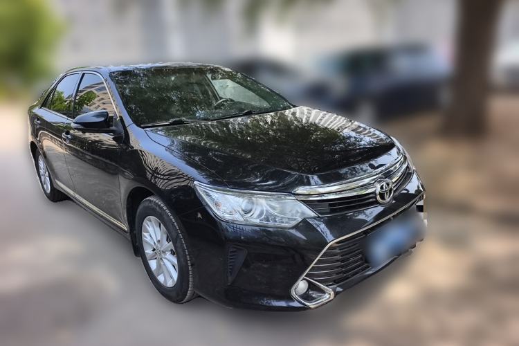 Used Toyota Camry 2016 2.0G 10th Anniversary Leading Edition Front Right 45 Deg