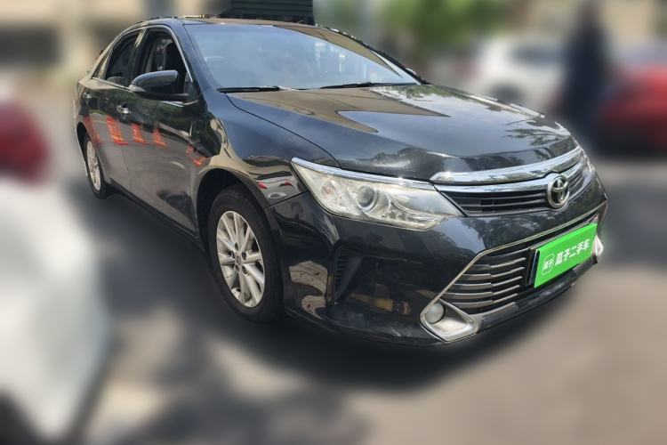 Used Toyota Camry 2016 2.0G 10th Anniversary Leading Edition Front Right 45 Deg