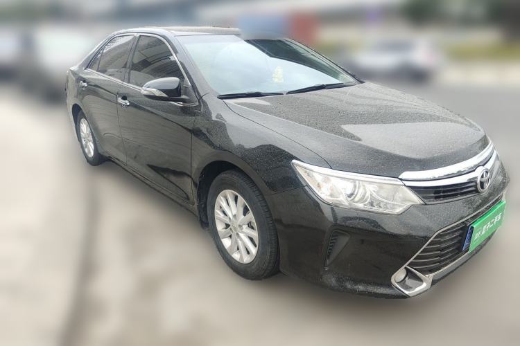 Used Toyota Camry 2016 2.0G 10th Anniversary Leading Edition Front Right 45 Deg