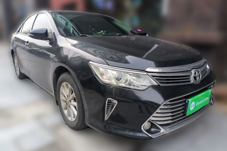 Used Toyota Camry 2016 2.0E 10th Anniversary Elite Edition Front Right 45 Deg