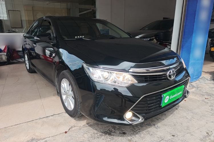 Used Toyota Camry 2016 2.0G 10th Anniversary Leading Edition Front Right 45 Deg