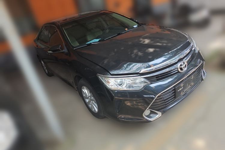 Used Toyota Camry 2016 2.0E 10th Anniversary Elite Edition Front Right 45 Deg