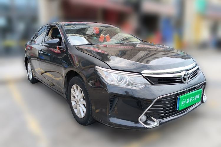 Used Toyota Camry 2016 2.0E 10th Anniversary Elite Edition Front Right 45 Deg