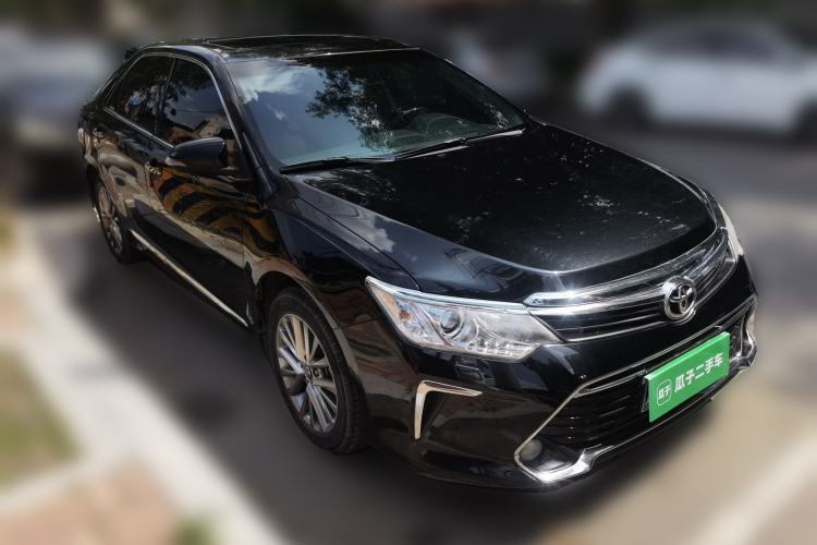 Used Toyota Camry 2016 2.5G 10th Anniversary Deluxe Navigation Edition Front Right 45 Deg