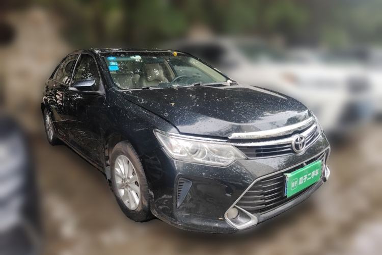 Used Toyota Camry 2016 2.0E 10th Anniversary Elite Edition Front Right 45 Deg