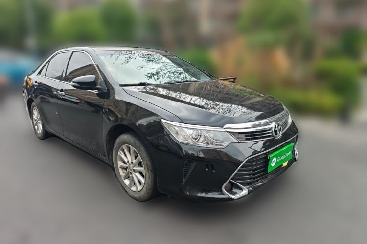 Used Toyota Camry 2016 2.0G 10th Anniversary Leading Edition Front Right 45 Deg