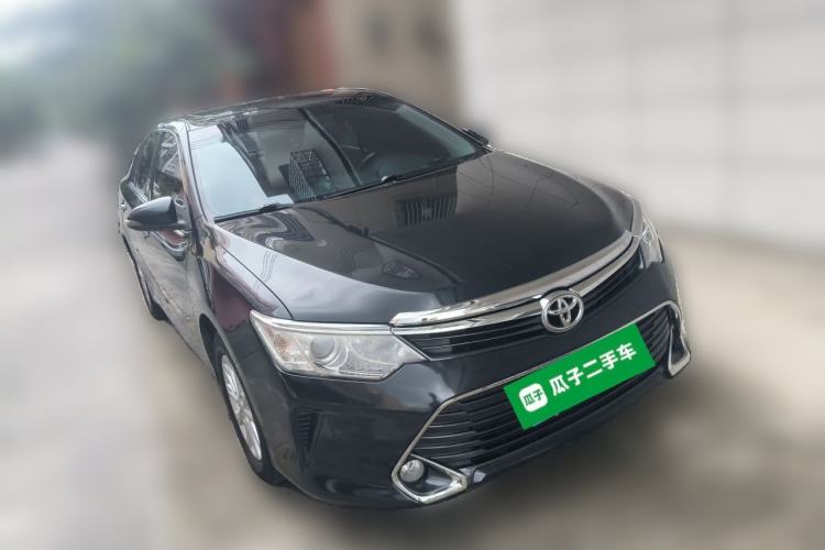 Used Toyota Camry 2016 2.0G 10th Anniversary Leading Edition Front Right 45 Deg