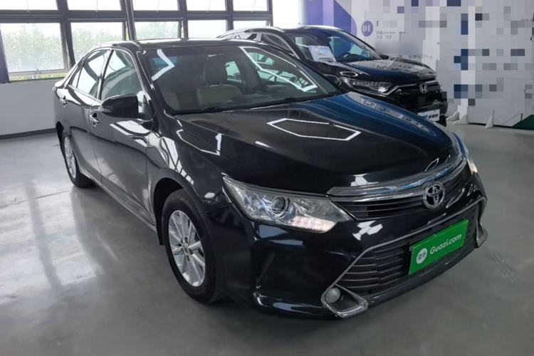 Used Toyota Camry 2016 2.0G 10th Anniversary Leading Edition Front Right 45 Deg