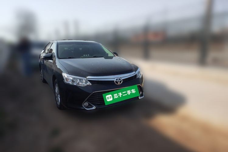 Used Toyota Camry 2016 2.0G 10th Anniversary Leading Edition Front Right 45 Deg