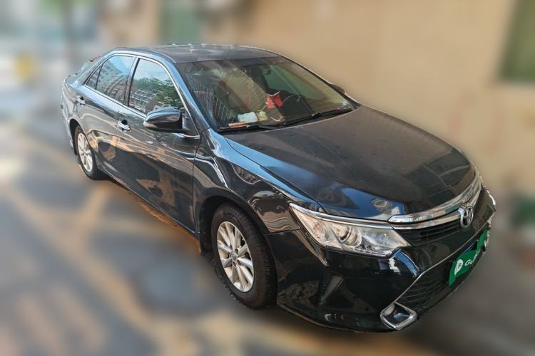 Used Toyota Camry 2016 2.0G 10th Anniversary Leading Edition Front Right 45 Deg