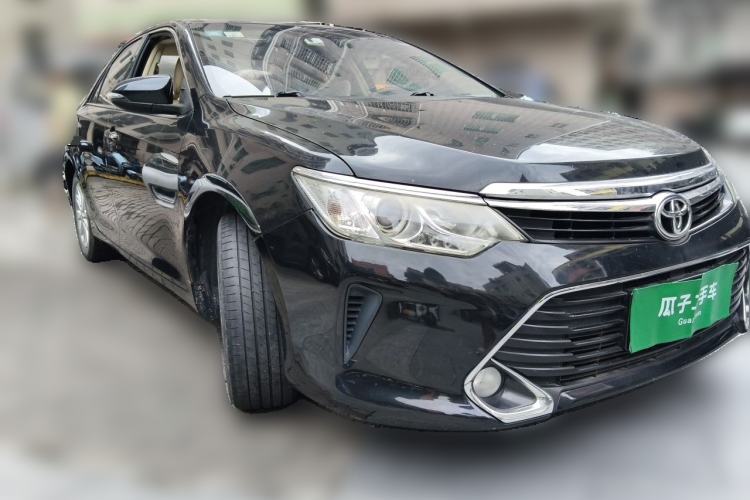 Used Toyota Camry 2016 2.0G 10th Anniversary Leading Edition Front Right 45 Deg