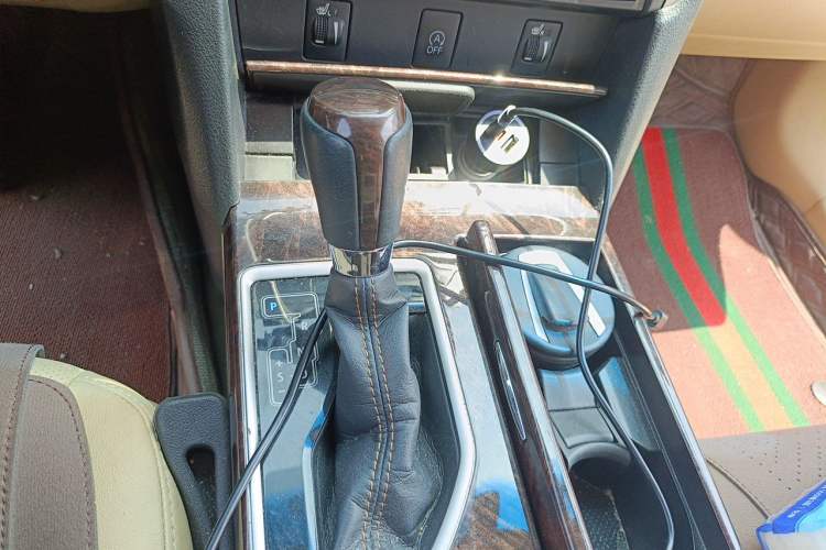 Used Toyota Camry 2016 2.0G 10th Anniversary Leading Edition Gear Lever