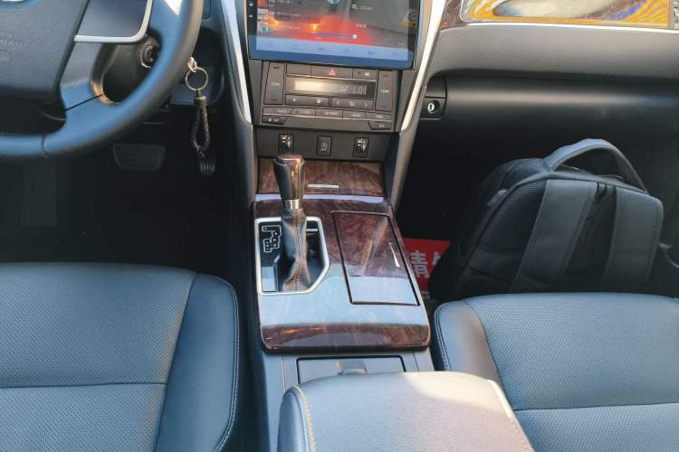 Used Toyota Camry 2016 2.0G 10th Anniversary Leading Edition Gear Lever
