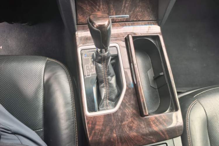 Used Toyota Camry 2016 2.0G 10th Anniversary Leading Edition Gear Lever