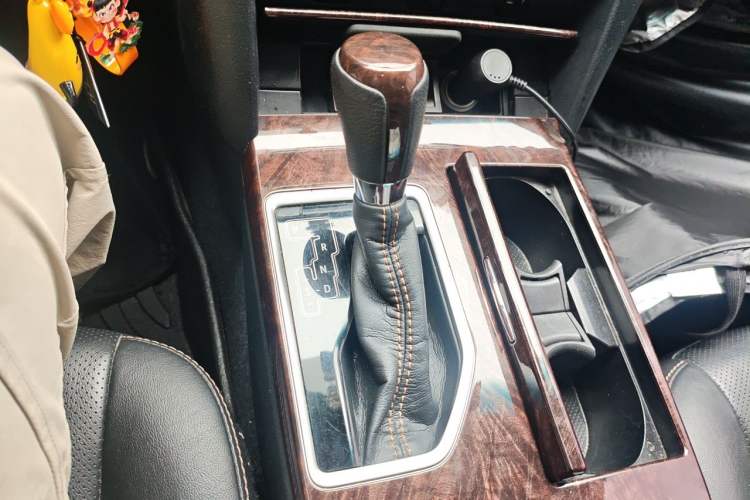 Used Toyota Camry 2016 2.0G 10th Anniversary Leading Edition Gear Lever