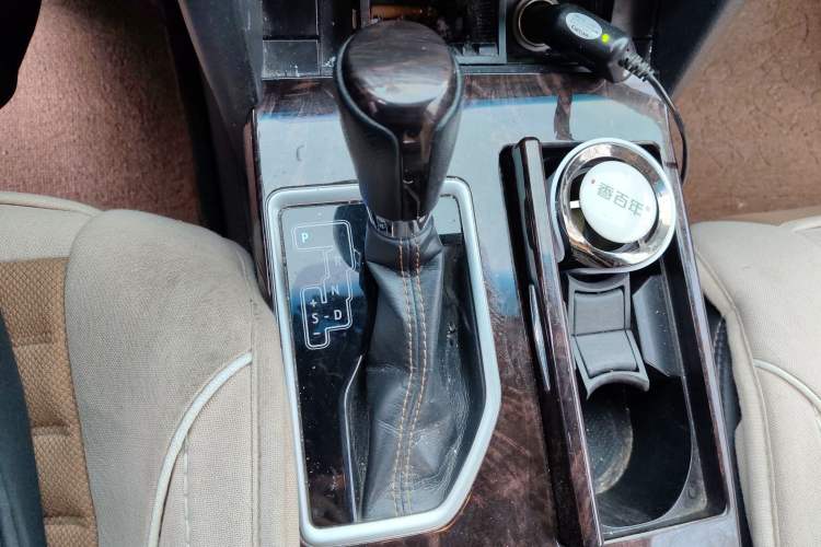 Used Toyota Camry 2016 2.0G 10th Anniversary Leading Edition Gear Lever